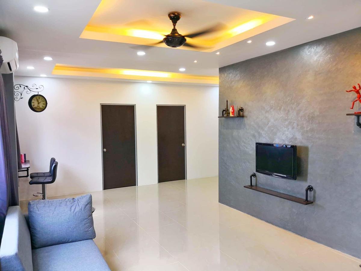 Cityview Homestay Мерсинг Екстериор снимка
