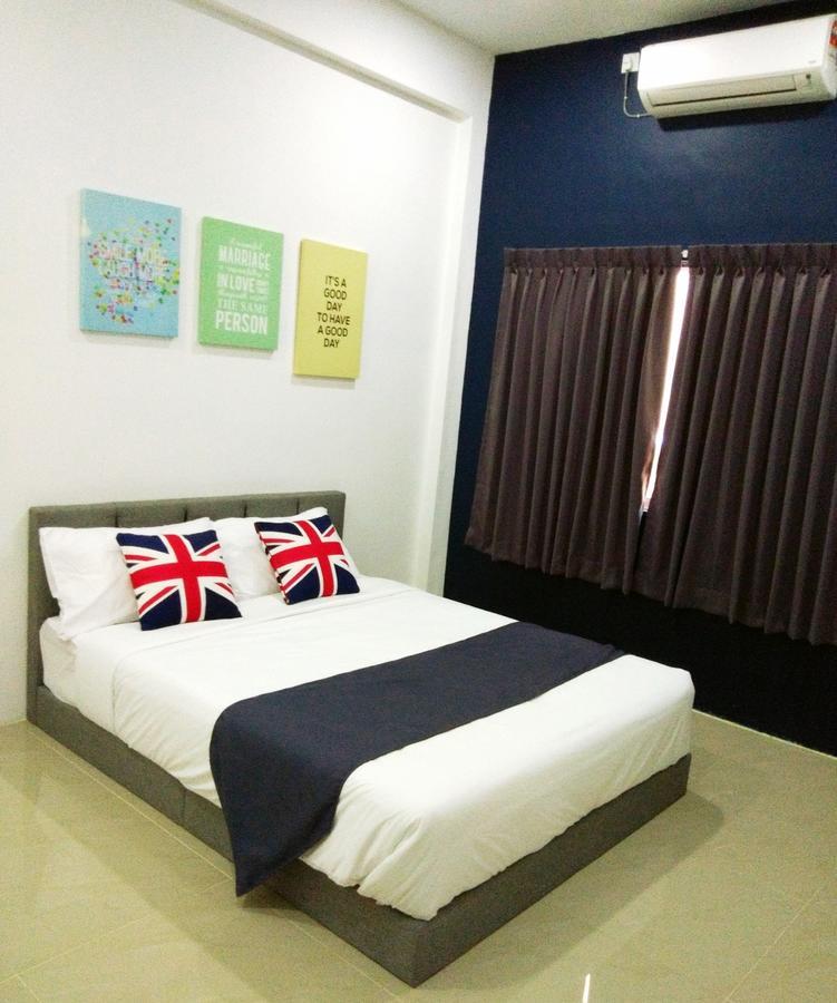 Cityview Homestay Мерсинг Екстериор снимка